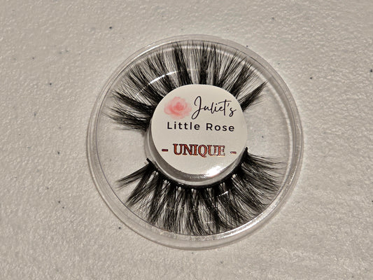 E03 - UNIQUE Eyelashes