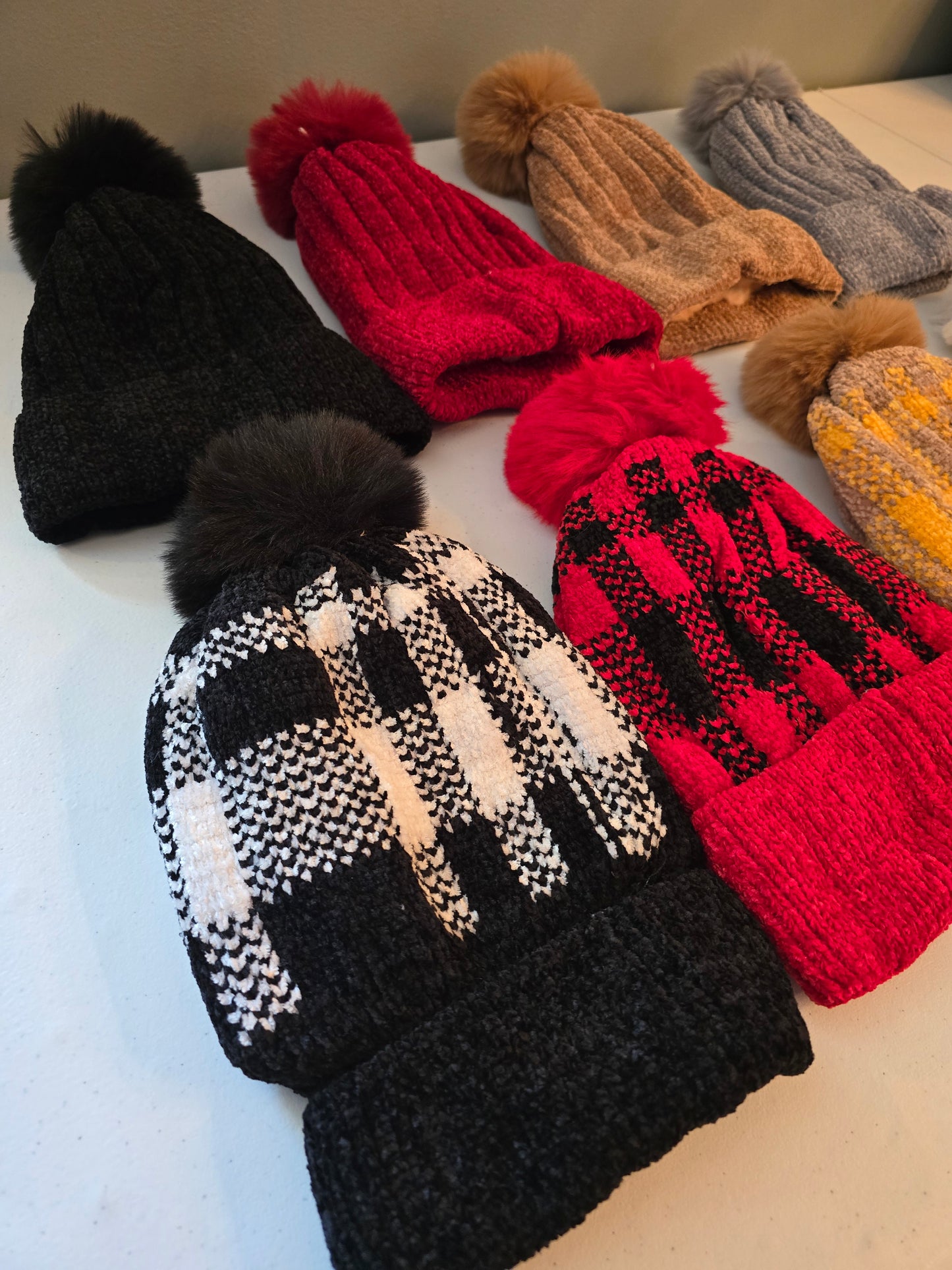 A73 - Solid Pom Pom Fleece Lined Beanie