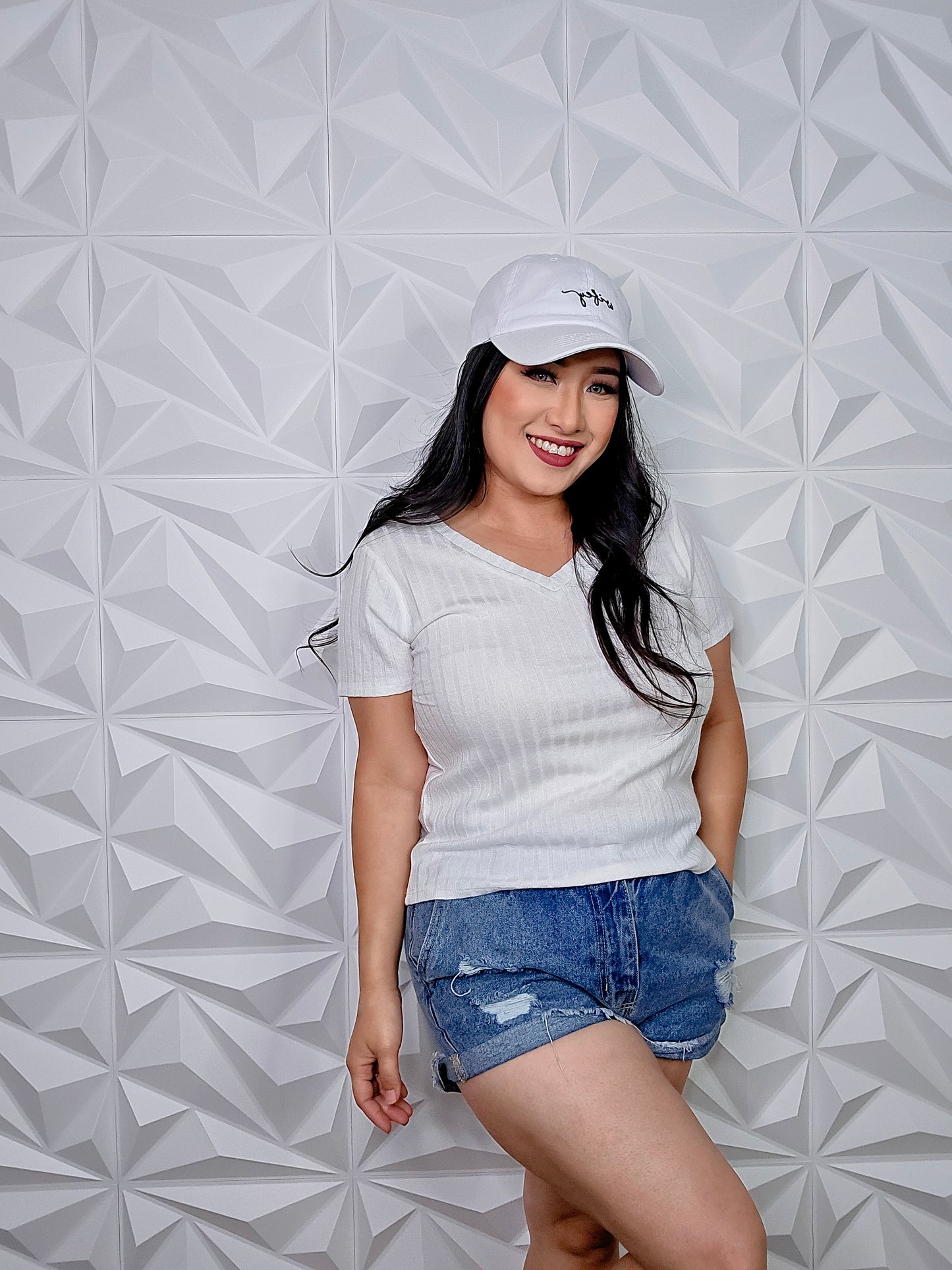 T562 - Ribbed Short Sleeve V-Neck Top (OFF WHITE)