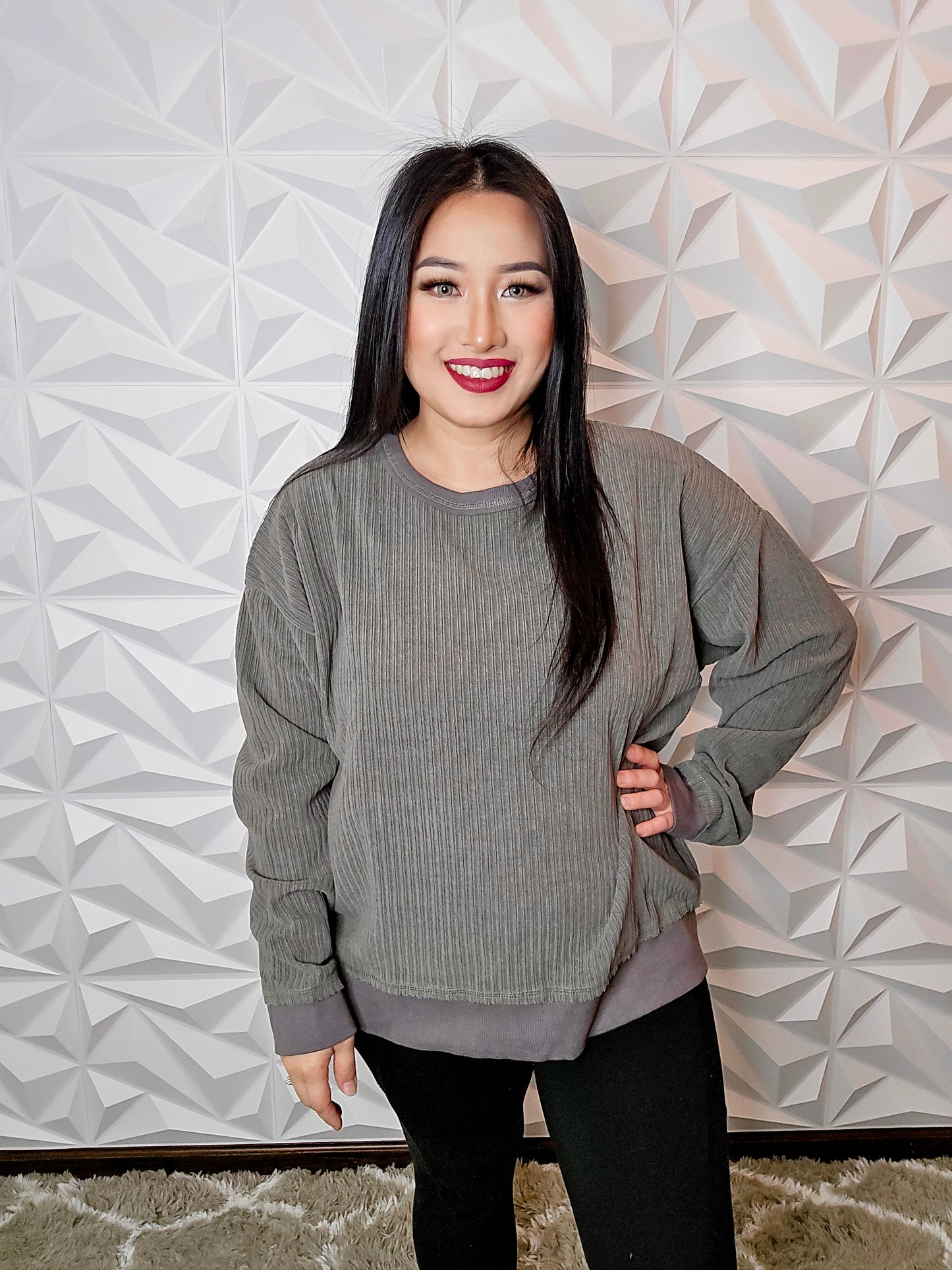 T690 -  Oversized Soft Textured Knit Sweater (CHARCOAL)