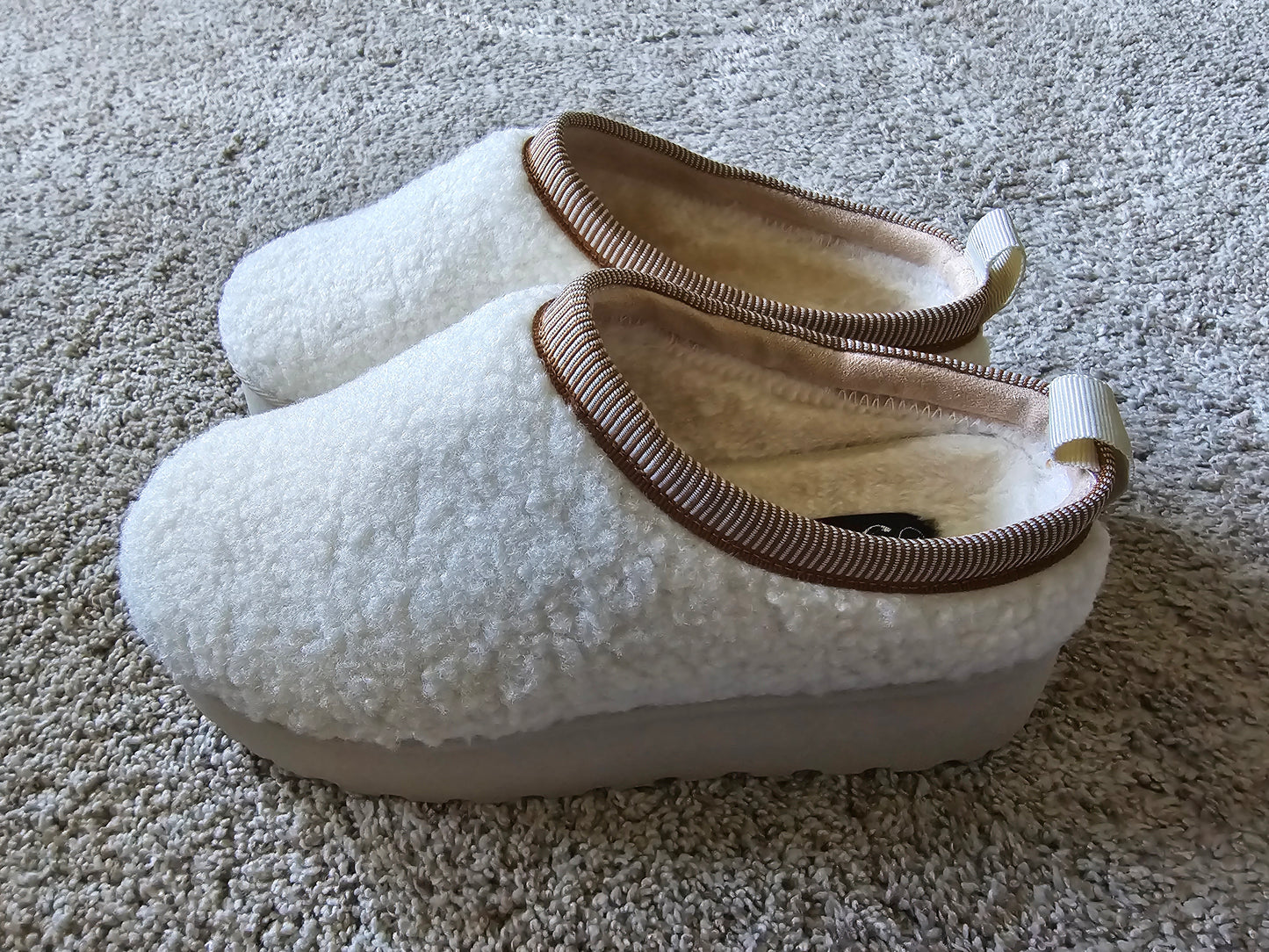 SHOE-24 - BEIGE Sherpa Slip-On Platform Booties